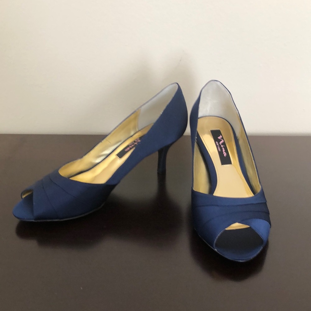 Nina Criana New Navy Luster Heels, Size 7